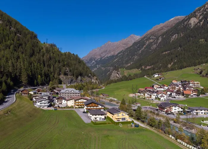 蒙娜丽莎公寓 *